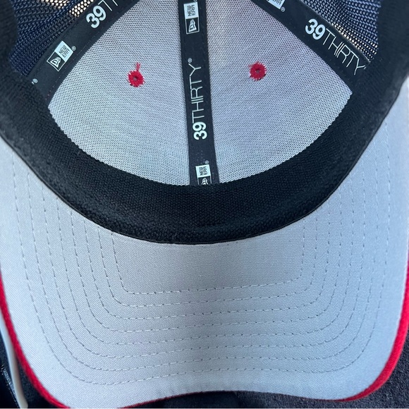 Genuine Merchandise Red and Black Hat with Embroidered Logo - Picture 5 of 9